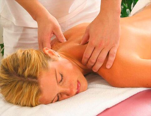 Therapeutische massage voor cervicale osteochondrose